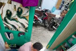 Cuộc sống trong căn nhà ‘siêu tí hon’ bên rạch Xuyên Tâm: 'Không ở đây thì biết ở đâu?'