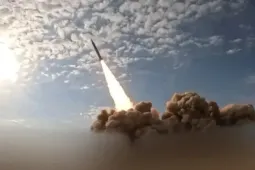 Iran tuyên bố phá huỷ 11 máy bay quân sự của Mỹ
