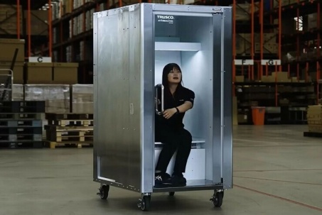 Dân mạng xôn xao chiếc "tủ lạnh cho người" để hạ nhiệt giữa ngày nóng