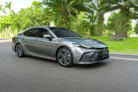 Camry HEV chạy lướt: "Vua giữ giá" hay nỗi ác mộng của thị trường xe cũ?