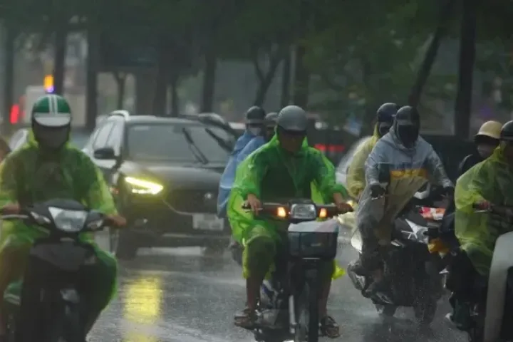 Từ chiều tối nay, miền Bắc mưa lớn