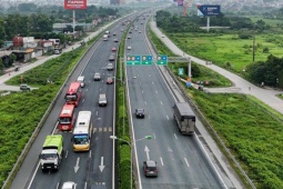 Cục CSGT đề xuất bố trí 'làn vượt xe' riêng trên cao tốc