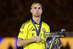 Tin mới nhất bóng đá sáng 27/7: Đội của Ronaldo bị hạn chế chuyển nhượng 
