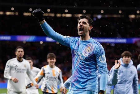 Tin mới nhất bóng đá tối 27/7: Courtois báo tin vui về chấn thương, sẵn sàng trở lại
