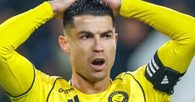 Đội bóng của Ronaldo chìm trong khủng hoảng, nguy cơ vỡ nợ