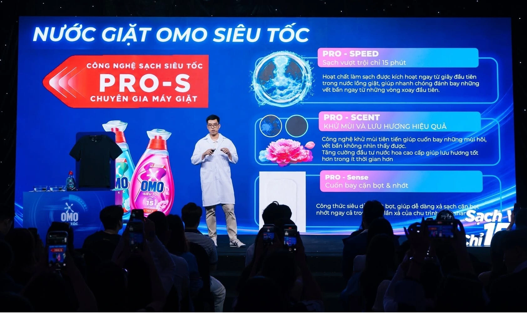 Công nghệ PRO-S có trong nước giặt OMO Siêu Tốc giải quyết đồng thời ba yêu cầu quan trọng của chu trình giặt ngắn: làm sạch nhanh, xử lý mùi hiệu quả và xả sạch, không để lại cặn nhớt