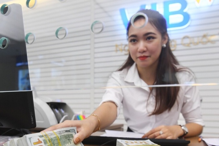Một ngân hàng giảm gần 700 nhân viên nửa đầu năm