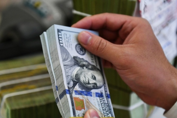 Lãi suất vượt 9%, tiền gửi ngân hàng lập kỷ lục 10,82 triệu tỷ đồng