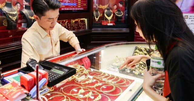 Thị trường vàng đảo chiều: Lời giải cho chênh lệch giá với thế giới