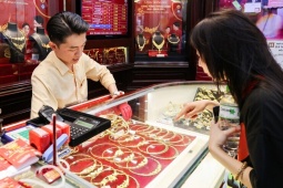 Thị trường vàng đảo chiều: Lời giải cho chênh lệch giá với thế giới