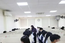 Công nghệ có “khóa” được gian lận thi cử?
