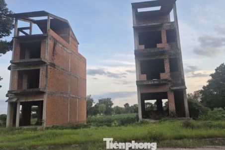Dự án nghìn tỷ 'đắp chiếu', siêu đô thị thành… vườn sắn