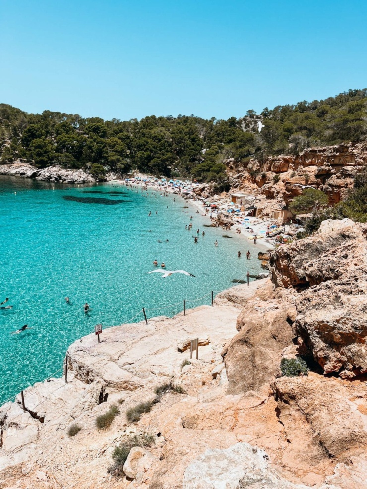 Ibiza - 'thánh địa' nghỉ dưỡng được lòng từ nhà Becks đến tỷ phú Jeff Bezos - 7