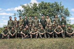 Phục dựng bức ảnh tập thể bị nhòe, mở thêm manh mối tìm danh tính các liệt sĩ