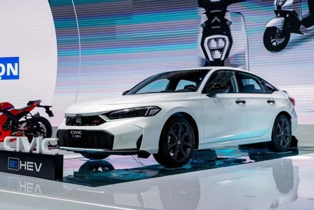Loạt sedan tầm giá hơn 1 tỷ đồng đáng cân nhắc dành cho khách Việt