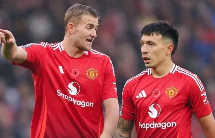 De Ligt và Lisandro Martinez đều có tiền sử chấn thương đáng lo ngại