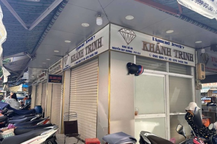 30 doanh nghiệp đã đóng cửa, ứng xử thế nào với thị trường kim cương, nữ trang?
