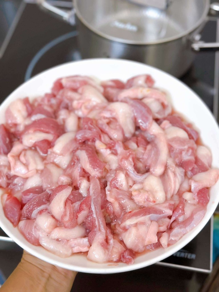Kho thịt theo cách này ăn cùng bánh mì đảm bảo hương vị mới lạ, thơm phức, ngon tuyệt - 2