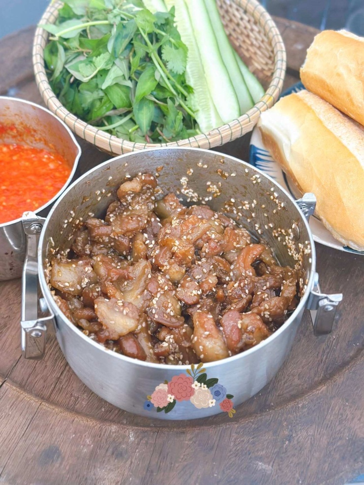 Chúc các bạn thành công khi kho thịt theo cách này!