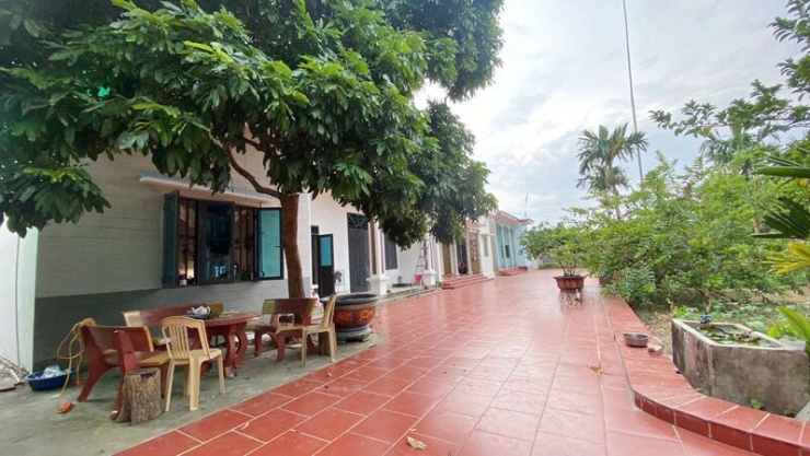 Ba căn nhà xây trên cùng mảnh đất của anh em anh Lâm 