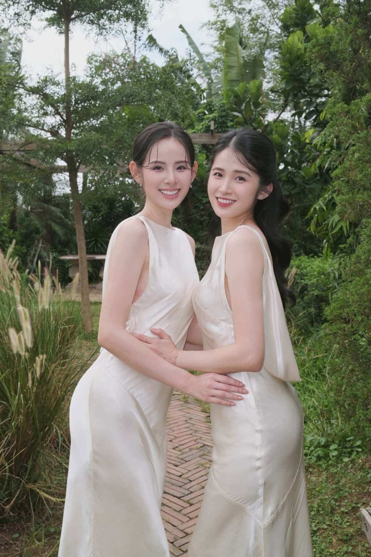 Ảnh sao 30/7: Con trai Khánh Thi - Phan Hiển cao nhỉnh hơn bố mẹ - 2