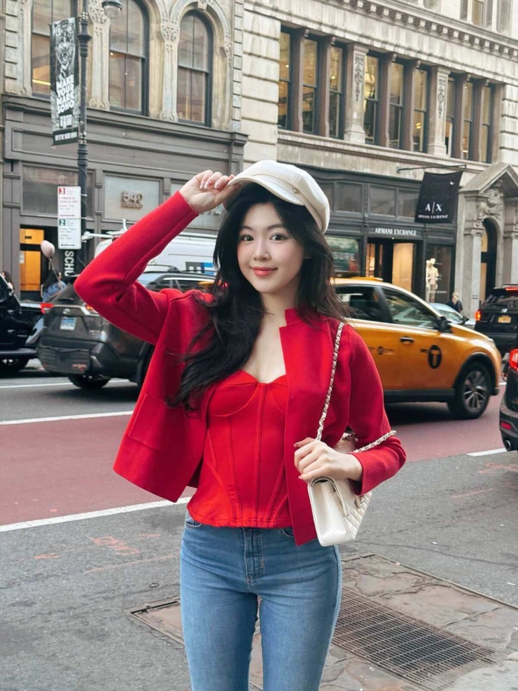 Lọ Lem xách túi trăm triệu khoe phong cách ở New York - 1