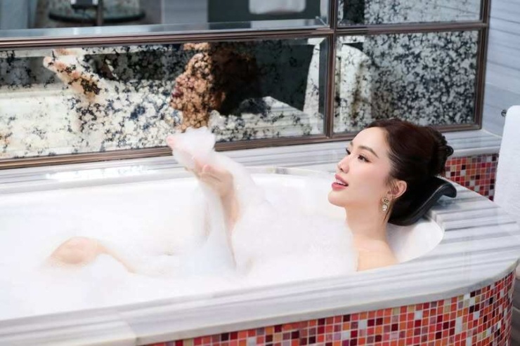 Bảo Thy 'Công chúa bong bóng' gợi cảm ở tuổi 38 - 7