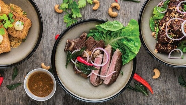 Ăn trưa đúng giờ không chỉ giúp bổ sung năng lượng mà còn hỗ trợ tiêu hóa, ổn định đường huyết và kiểm soát cân nặng