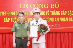 Giám đốc Công an Lai Châu được thăng cấp bậc hàm Thiếu tướng