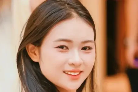 Biết 6 ngoại ngữ, thí sinh Hoa hậu Việt Nam vẫn tiếc nuối một điều