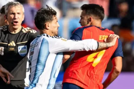 FIFA mở cuộc điều tra liên quan đến Liên đoàn bóng đá và đội tuyển Argentina