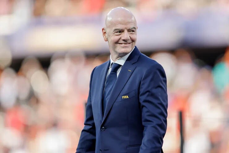 FIFA đang tạo ra miếng mồi ngon tới các liên đoàn bóng đá nhỏ trên thế giới