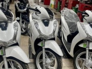 Xe ga Honda, Yamaha đồng loạt giảm giá, rẻ chưa từng có