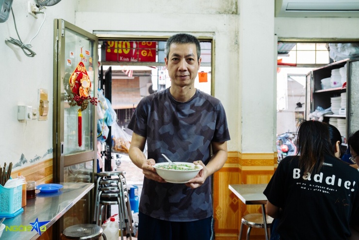 Quán phở Hà Nội 23.000 đồng một bát, 7 năm không tăng giá - 2