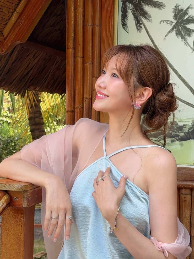 Ảnh sao 31/7: Thu Trang - Tiến Luật khoe hạnh phúc bên ba con - 5