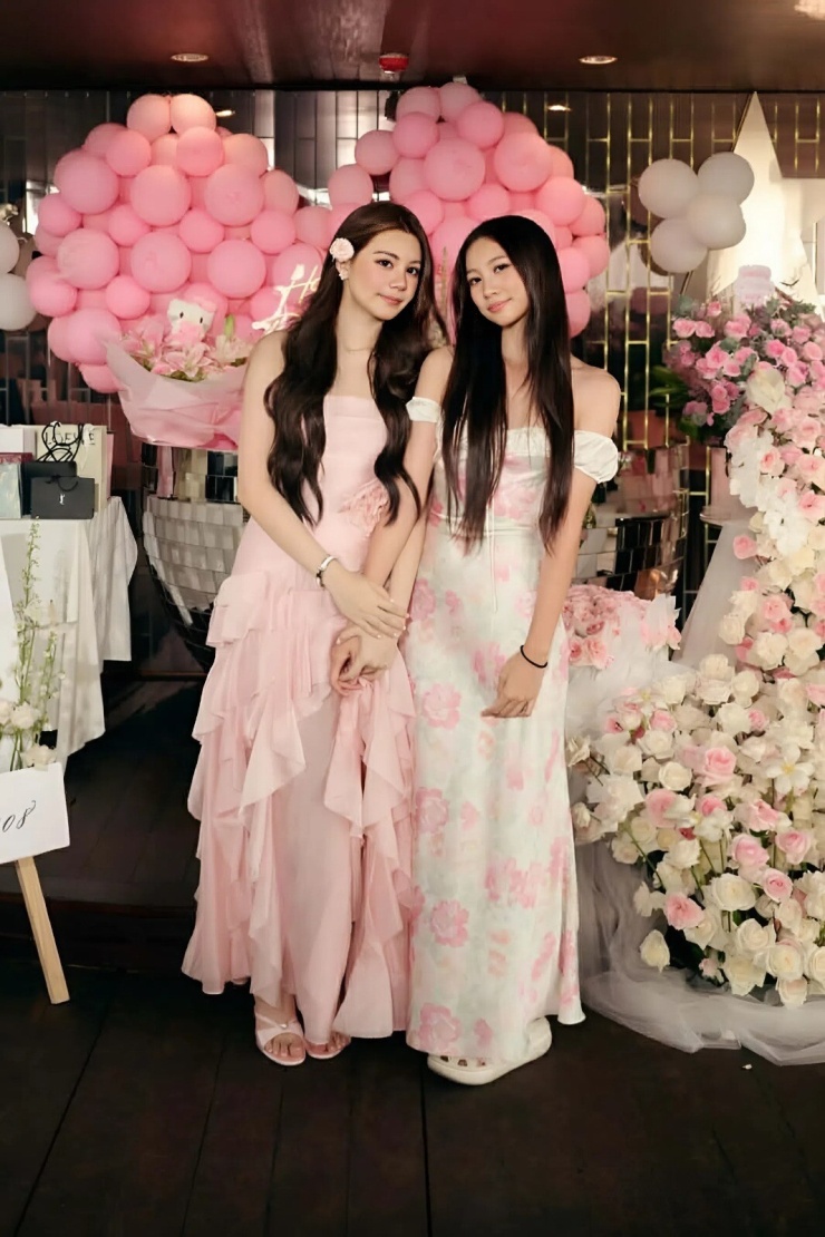 Quyền Linh làm tiệc trên du thuyền mừng sinh nhật con gái - 7