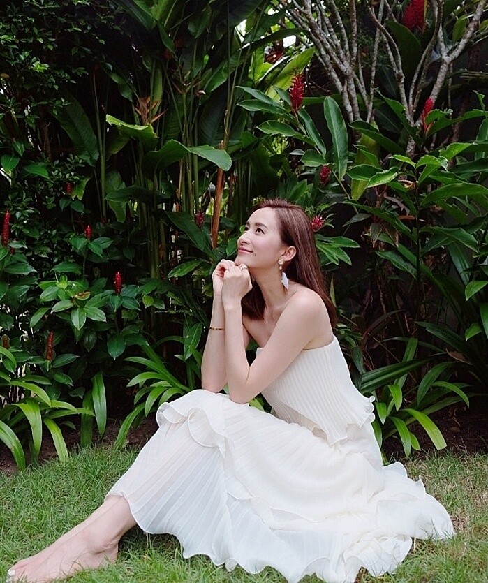 Elle Hong Kong