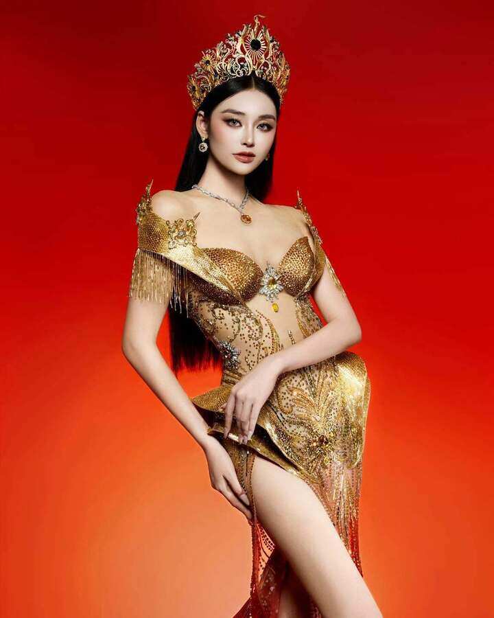 Hoa hậu Yến Nhi sẽ trao vương miện cho người kế nhiệm.