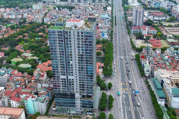 Nhà nước điều tiết, kiểm soát và quyết định giá đất là bước đi đúng đắn, nhằm đưa thị trường đất đai phát triển minh bạch, bền vững. (Ảnh: Minh Đức).
