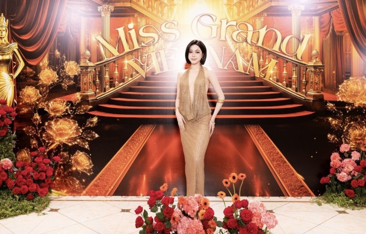 Đàm Vĩnh Hưng diện phụ kiện gần 200 triệu đồng dự chung kết Miss Grand Vietnam - 6