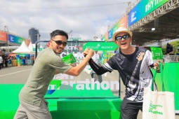Nóng hơn cả cái nắng Sài Gòn, dàn trai xinh gái đẹp đổ bộ VPBank Ho Chi Minh City Music Half Marathon 2026