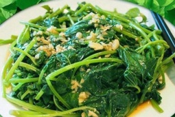 Loại "rau trường thọ" nên ăn mùa này để sạch ruột, bổ dạ dày, tăng miễn dịch: Chỉ vài ngàn một bó lại chế biến nhiều món cực ngon miệng