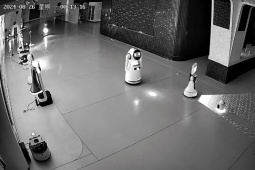Thực hư robot AI "bắt giam" và dẫn giải 12 robot khác trốn chạy con người