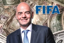 Chủ tịch FIFA Infantino đáng bị coi là kẻ xấu xa, chịu sức ép từ chức vì đòi bán World Cup