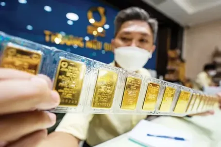 Giá vàng liên tục tăng mạnh