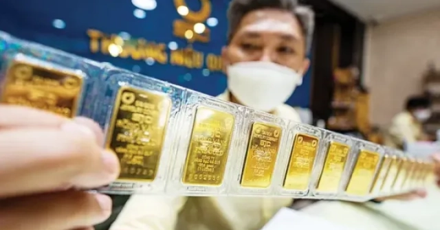 Giá vàng liên tục tăng mạnh