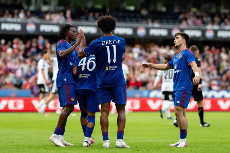 Zirkzee có màn trình diễn đáng khen trước&nbsp;Rosenborg