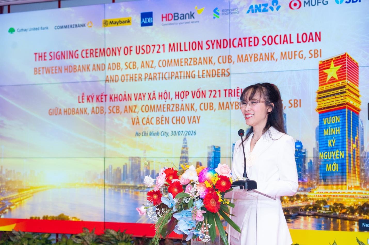 Anh hùng Lao động, Tiến sĩ Nguyễn Thị Phương Thảo nhấn mạnh, khoản vay xã hội hợp vốn 721 triệu USD không chỉ là một giao dịch tài chính, mà còn mở ra nguồn lực mới cho các mục tiêu phát triển bền vững và tài chính toàn diện tại Việt Nam