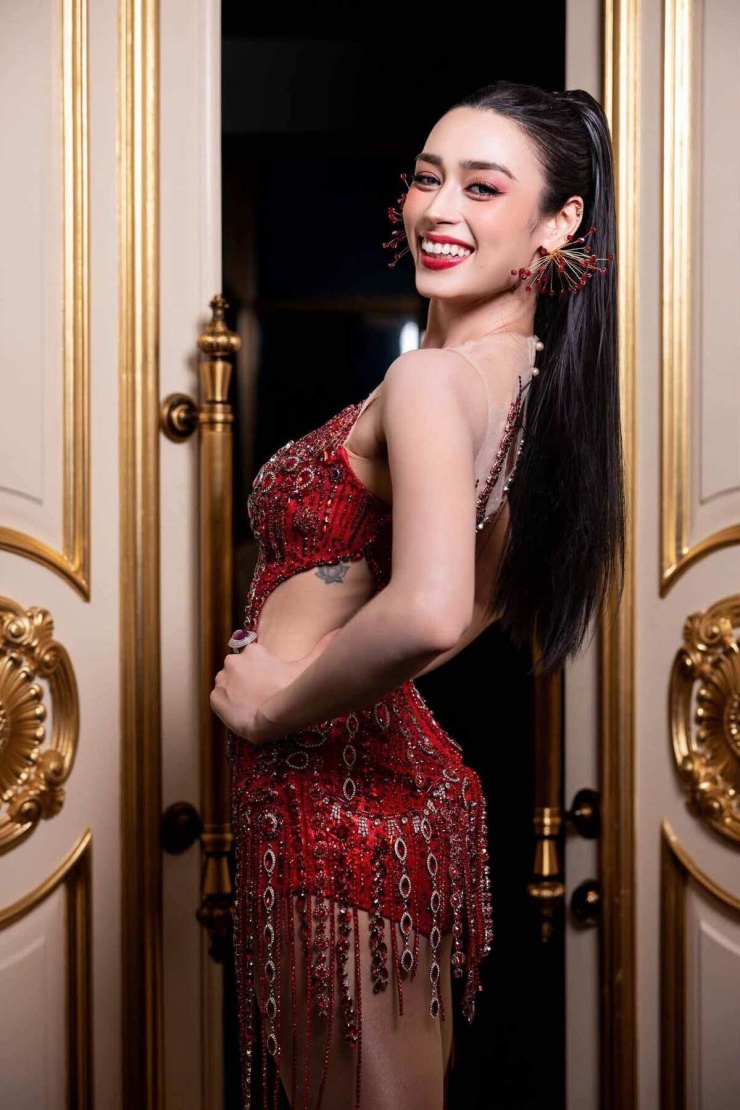 Vẻ đẹp lai của tân Miss Grand Vietnam Emoura Phạm - 3