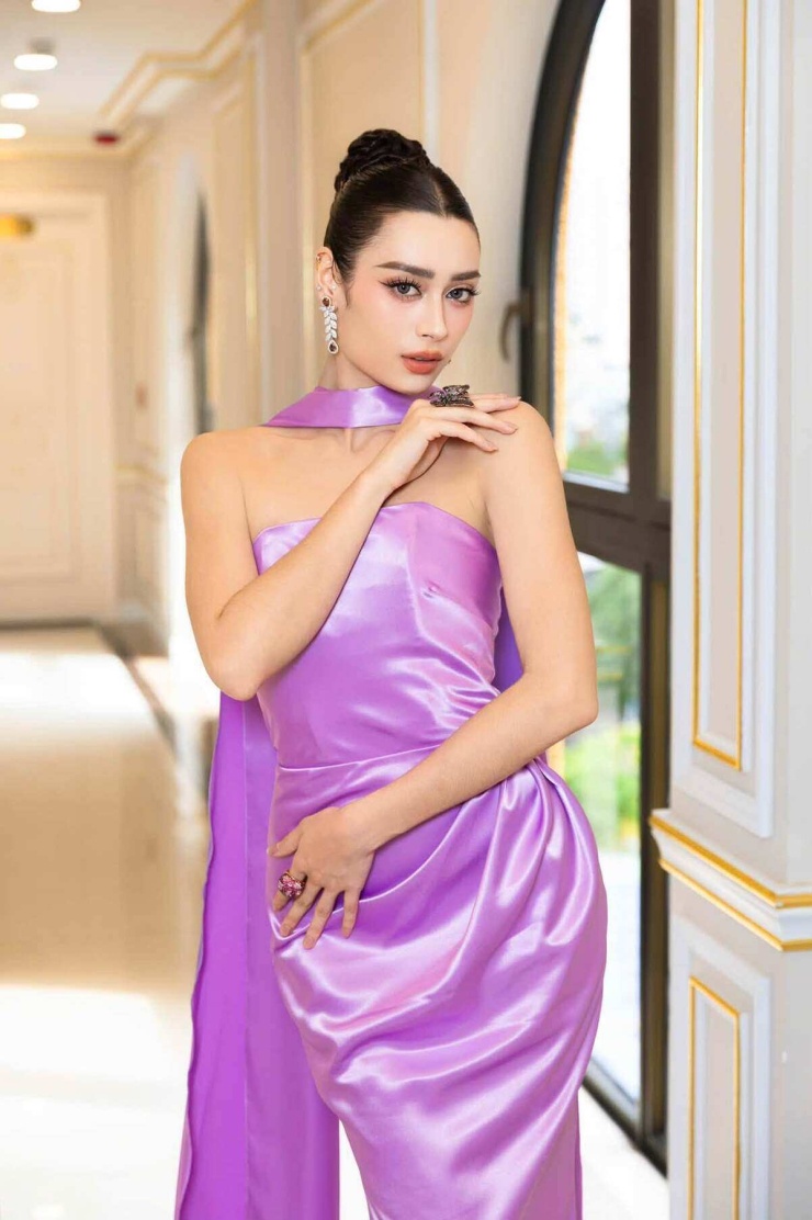 Vẻ đẹp lai của tân Miss Grand Vietnam Emoura Phạm - 4